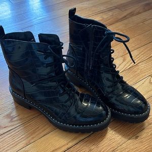 Target Combat Boots